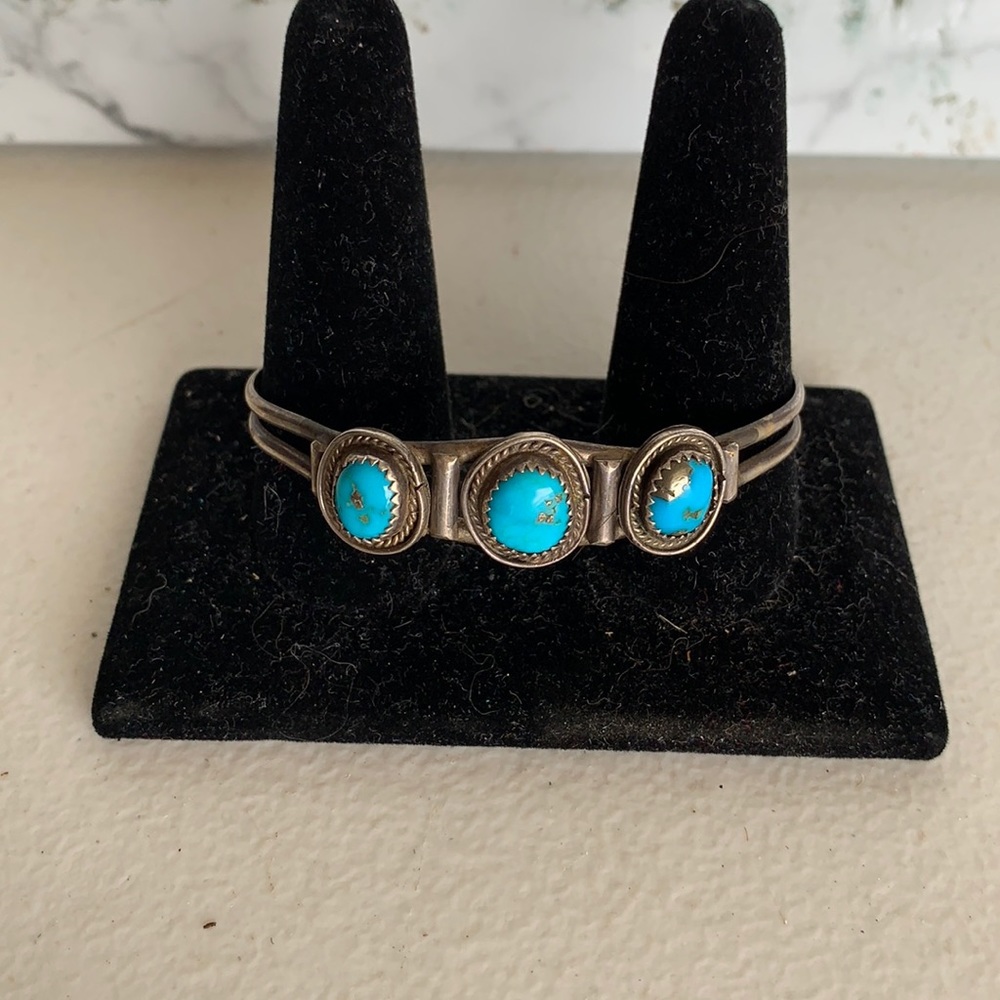 Silver turquoise bracelet